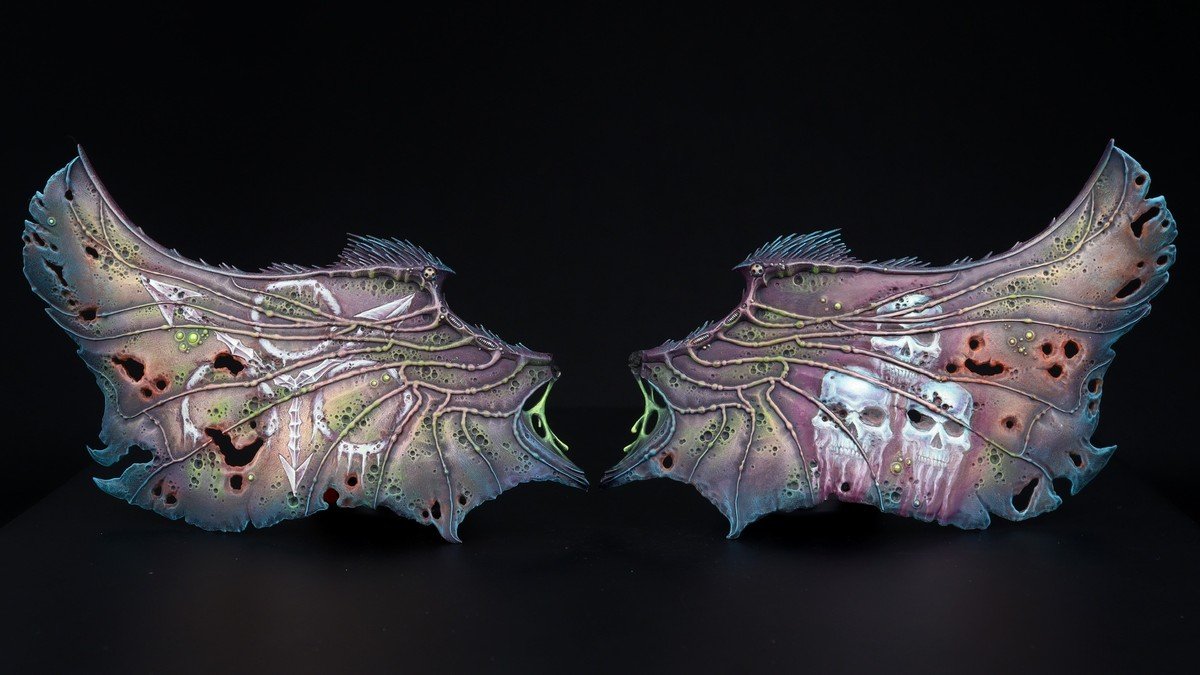 Freehand example - painted wings with skulls
